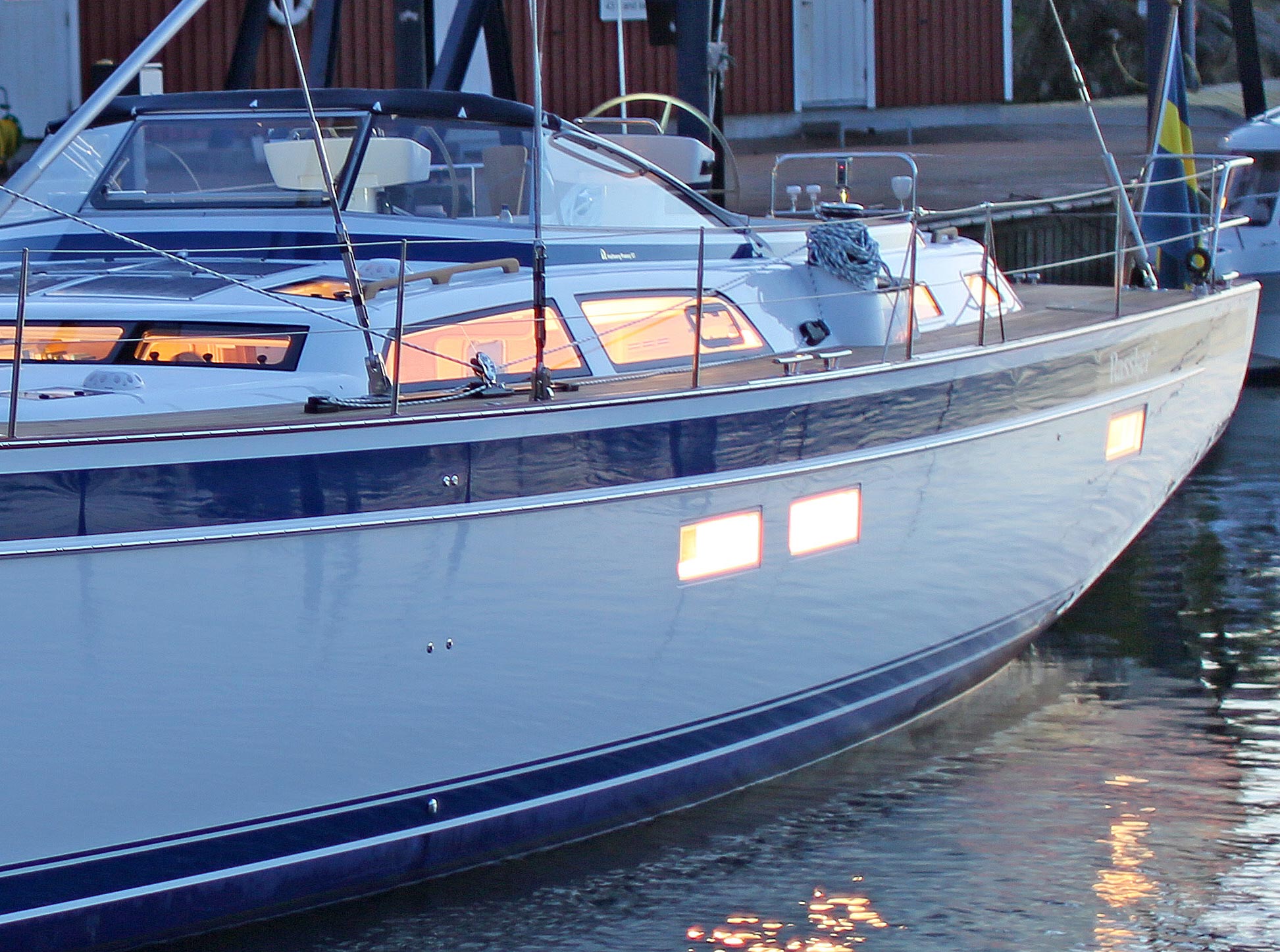 180715065005-HR57nightlight0615MSocialMedia