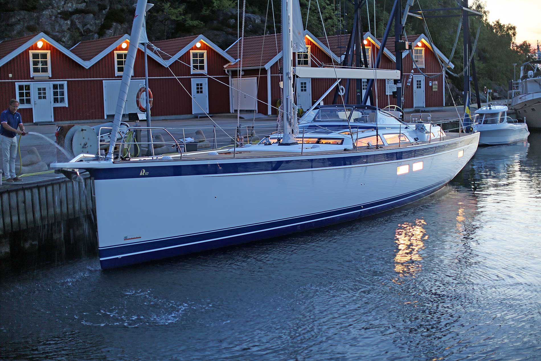 180730064235-HR57nightlight0615MRassy