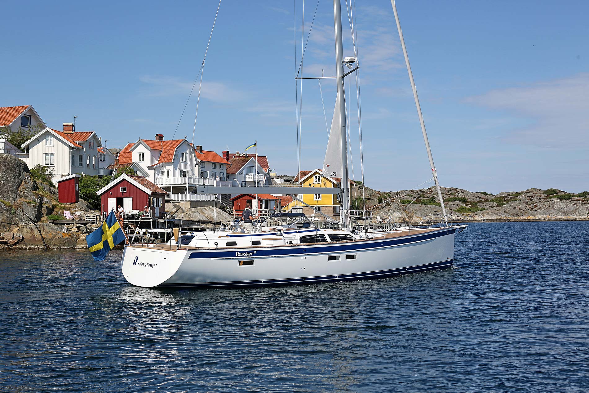 180731104415-HR57motoringGullholmen9022MRassy