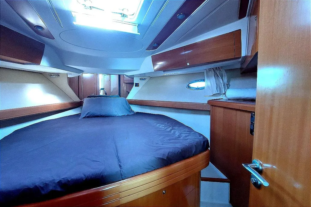 2008-beneteau-antares-12-power-9933905-20251003032330980-4