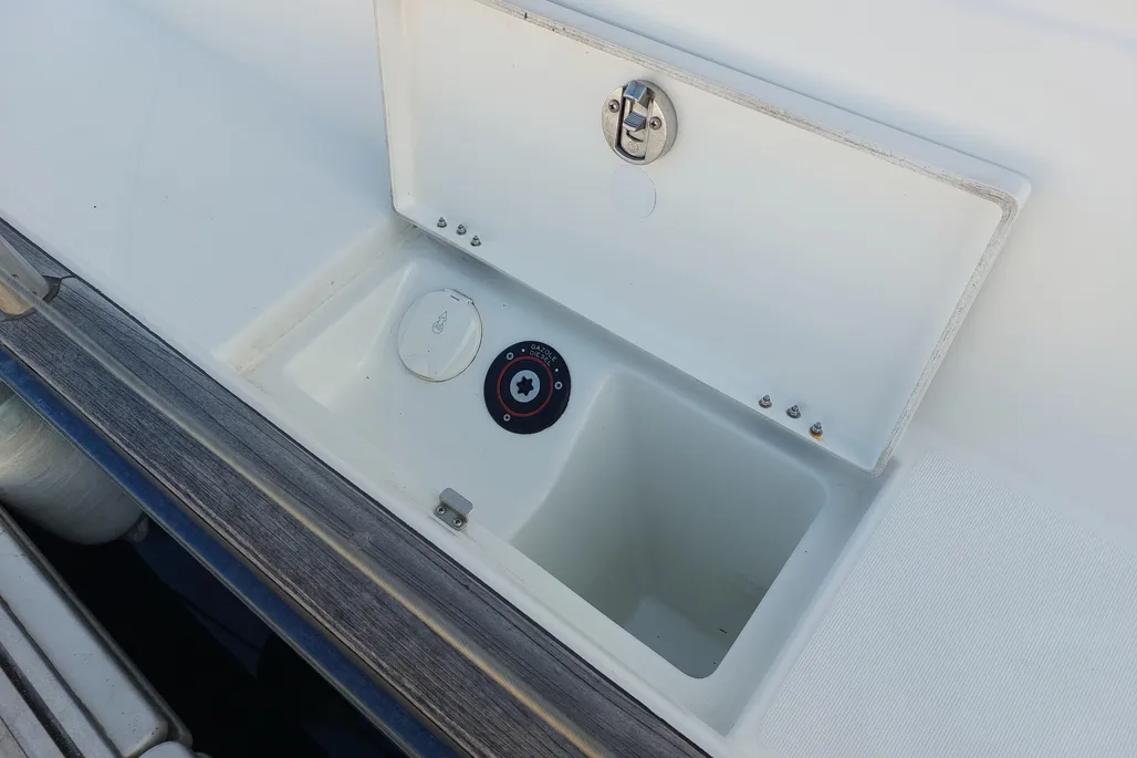 2008-beneteau-antares-12-power-9933905-20251003032415649-3