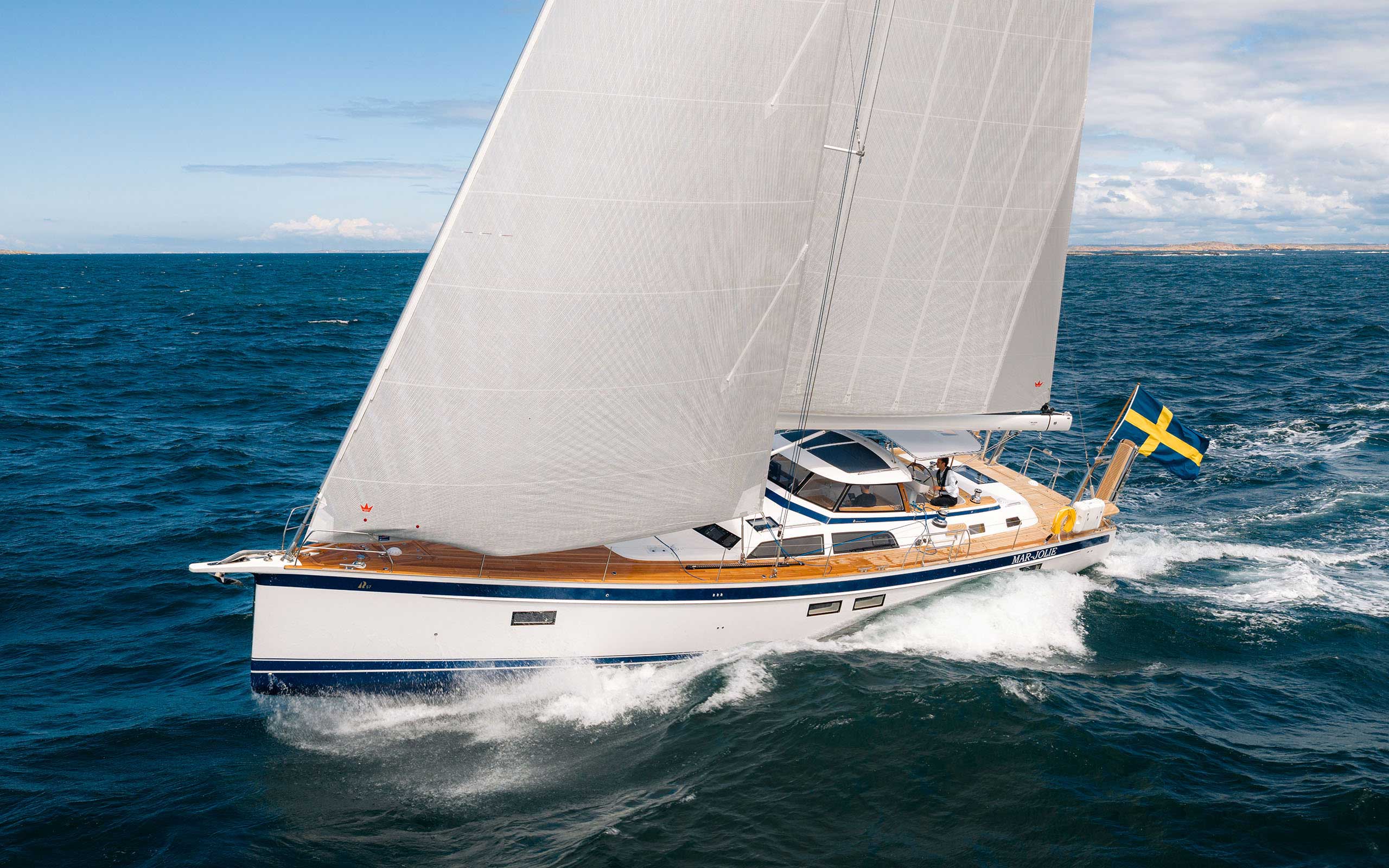 Hallberg-Rassy57sailing4405ABylund